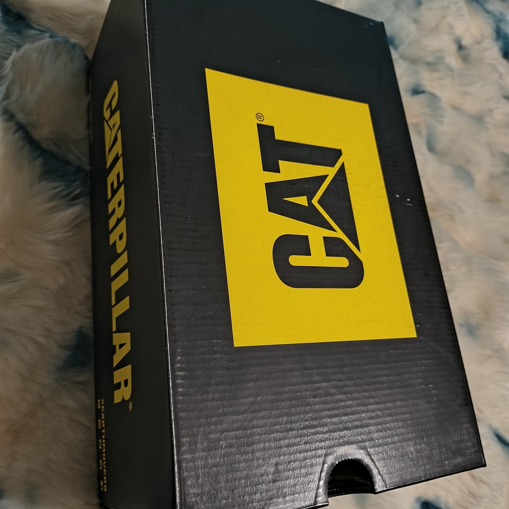 Caterpillar Women's Pink and Black Sneakers - Picture 8 of 8